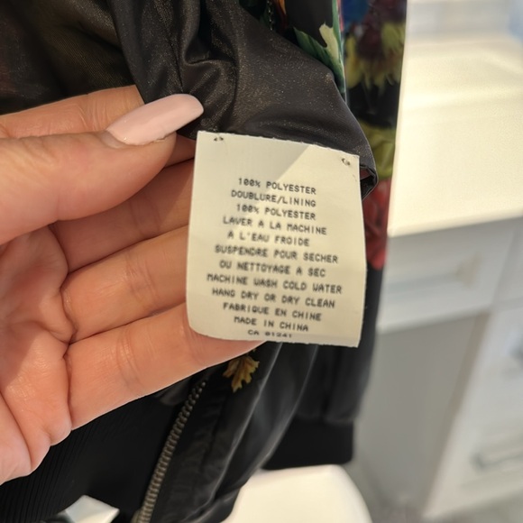 Kzell jacket - Picture 8 of 9